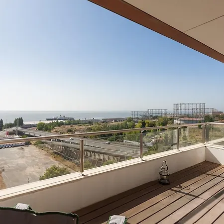 Flh Expo Flat With View *